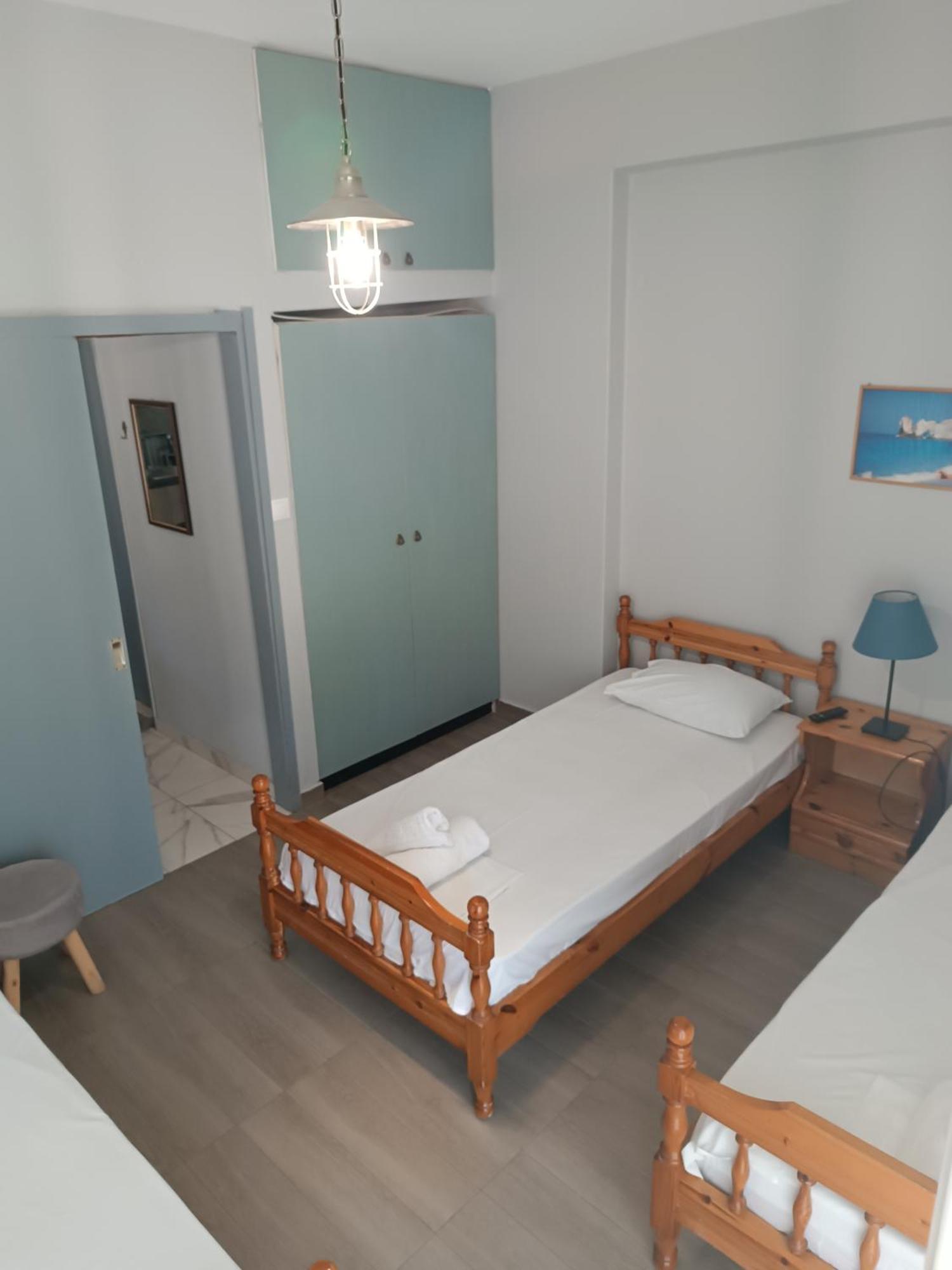 Deluxe Seaside Apartment Konstantinidis Nea Poteidaia Exteriör bild
