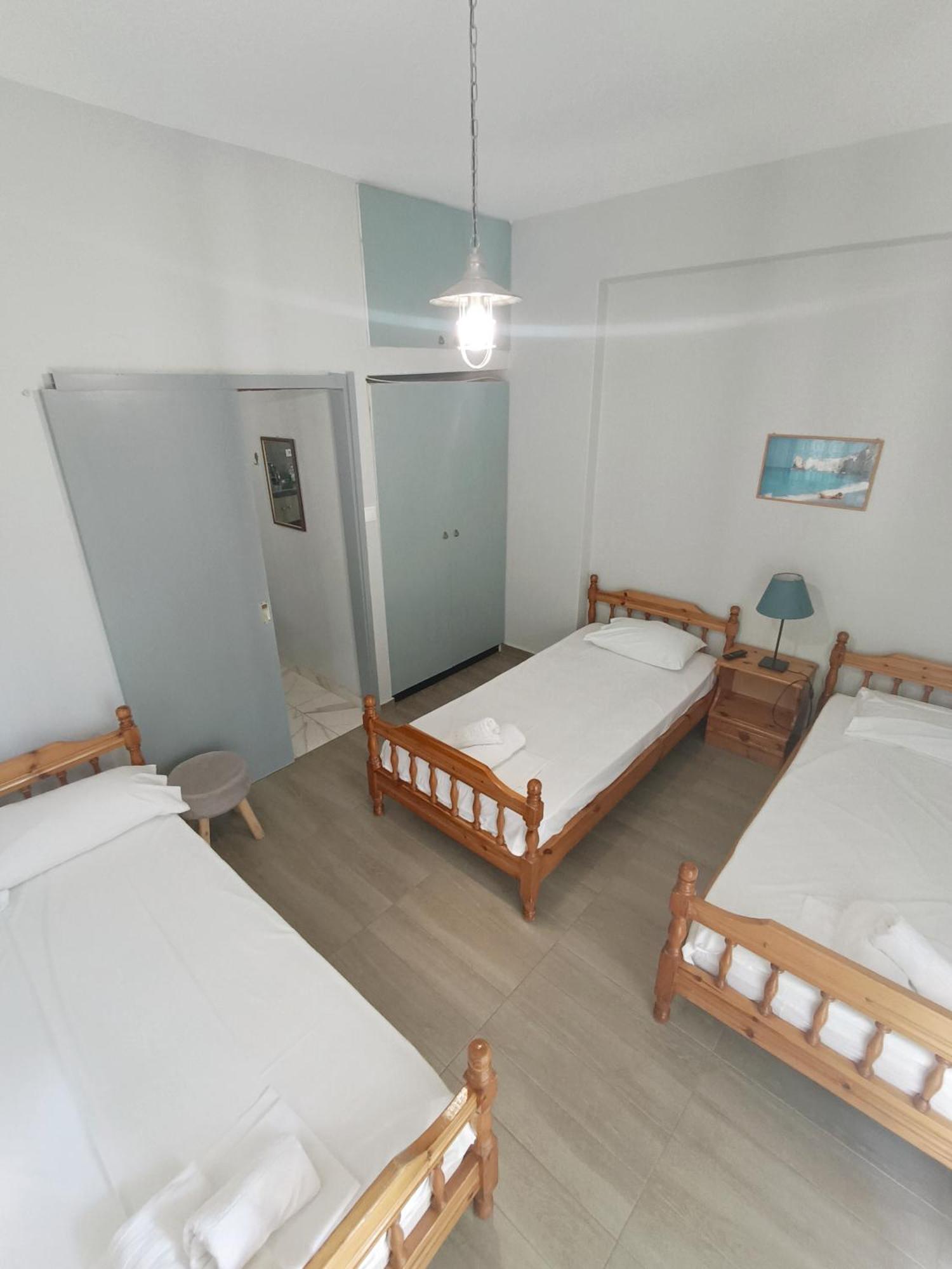 Deluxe Seaside Apartment Konstantinidis Nea Poteidaia Exteriör bild