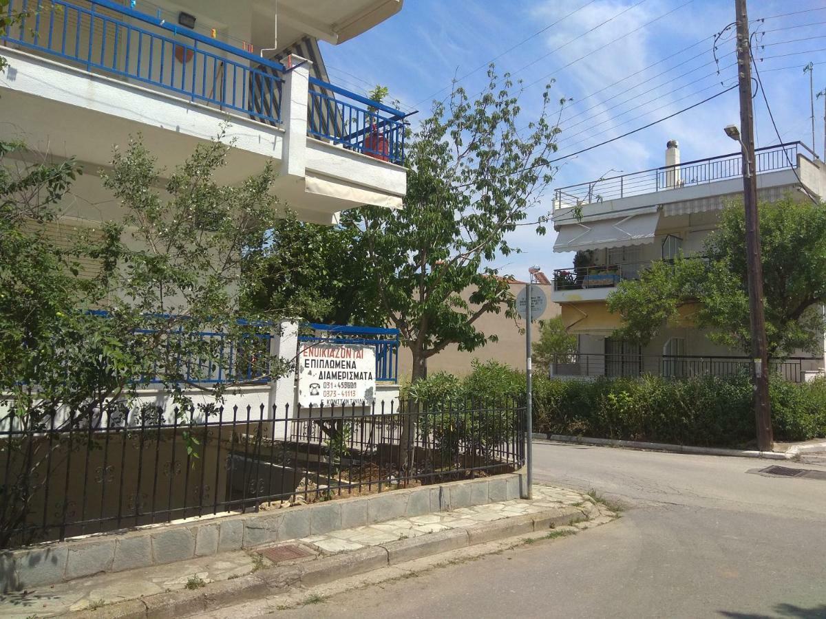 Deluxe Seaside Apartment Konstantinidis Nea Poteidaia Exteriör bild